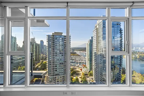 1205 W Hastings ST #2302, Vancouver, BC V6E 4T7