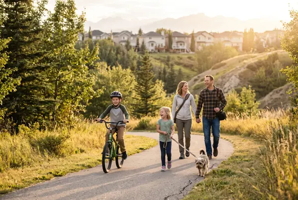 Living in Tuscany: A Family Guide to Schools, Parks, and Home Prices