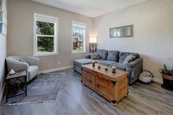 963 Nolan Hill BLVD NW, Calgary, AB T3R 0W1