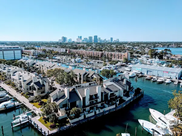 Beach vs. Inland: Which Side of Jacksonville is Right For You?,Reel Keeper Home Team