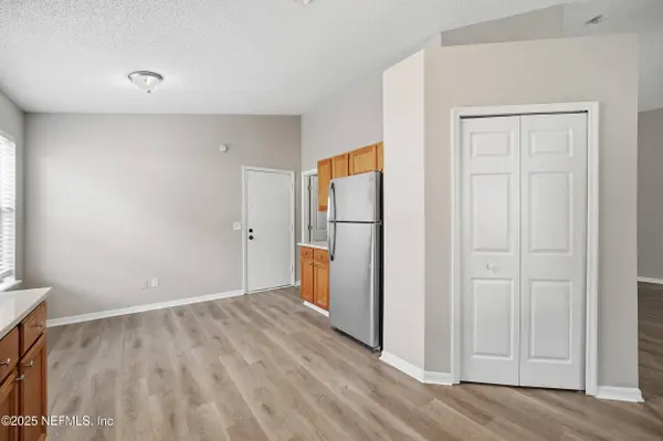 8428 COUNTRY BEND CIR E, Jacksonville, FL 32244