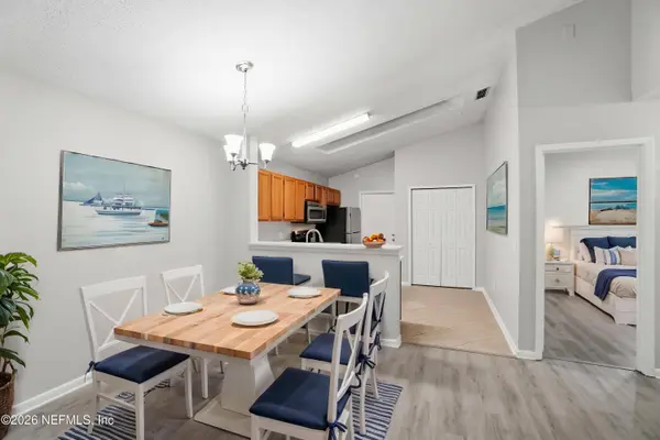 8761 PINEVALLEY LN, Jacksonville, FL 32244