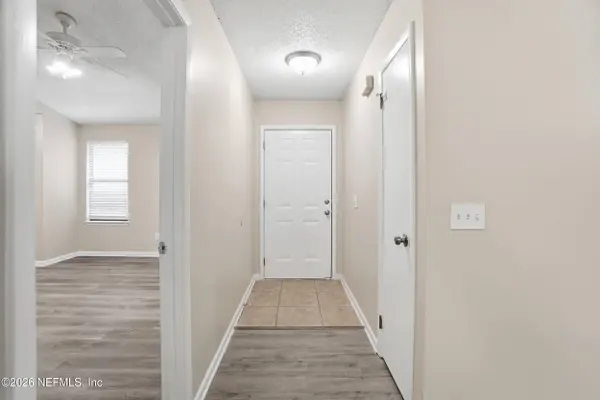 8761 PINEVALLEY LN, Jacksonville, FL 32244