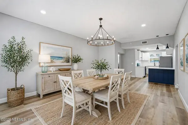 6144 FORDHAM CIR W, Jacksonville, FL 32217