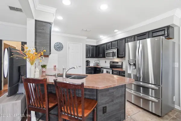7388 SECRET WOODS DR, Jacksonville, FL 32216