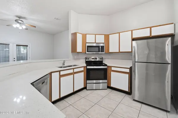 3374 CAROLINE RIDGE LN E, Jacksonville, FL 32225