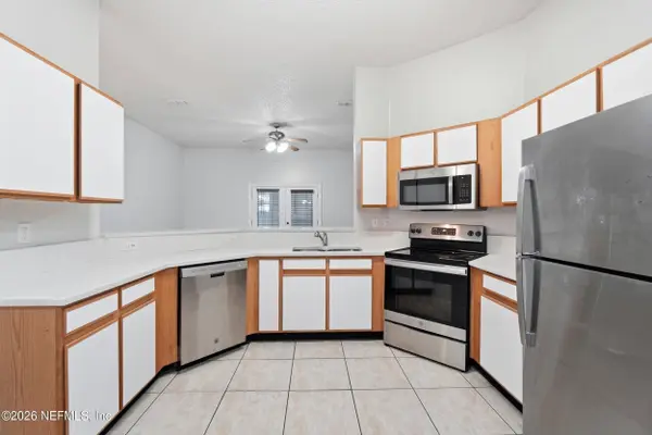 3374 CAROLINE RIDGE LN E, Jacksonville, FL 32225