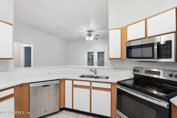 3374 CAROLINE RIDGE LN E, Jacksonville, FL 32225