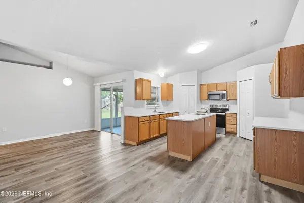 3227 SHADOW CREEK RD, Jacksonville, FL 32226