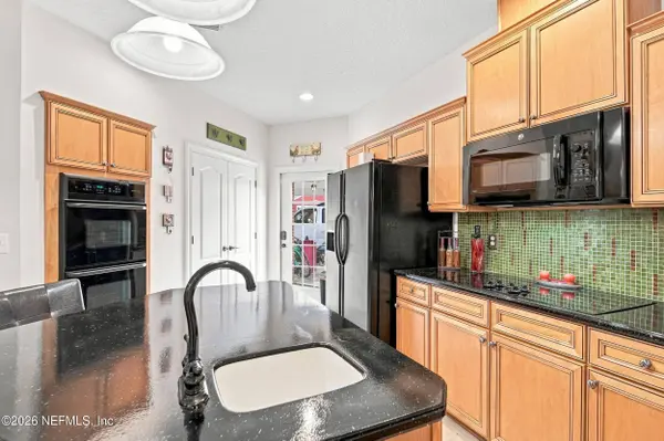 11674 BRIDGES RD, Jacksonville, FL 32218