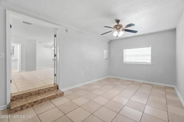 5886 OAKLANE DR, Jacksonville, FL 32244