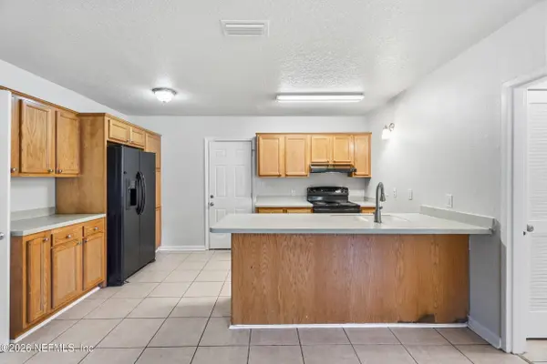 5886 OAKLANE DR, Jacksonville, FL 32244