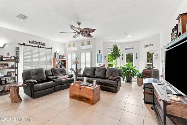 11674 BRIDGES RD, Jacksonville, FL 32218