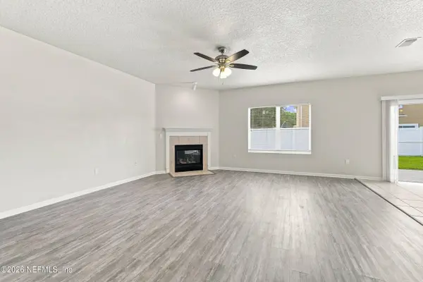 1936 MCGIRTS POINT BLVD, Jacksonville, FL 32221