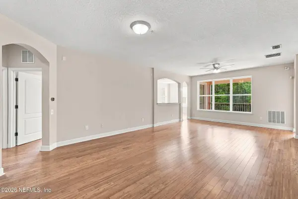 4480 DEERWOOD LAKE Pkwy #151, Jacksonville, FL 32216