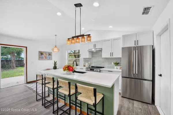1569 Hayworth CIR NW, Palm Bay, FL 32907