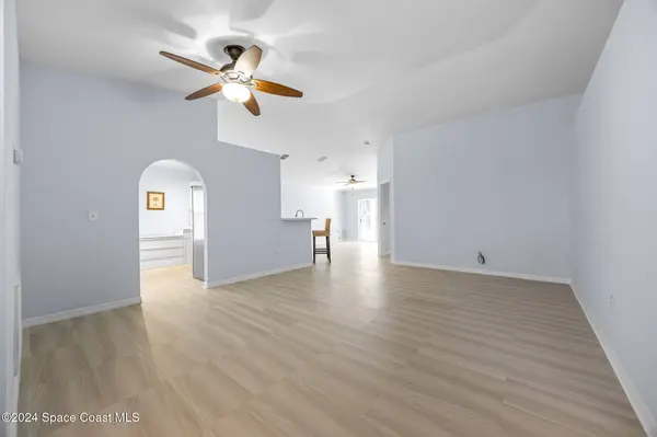 1515 Vista Lake CIR, Melbourne, FL 32904