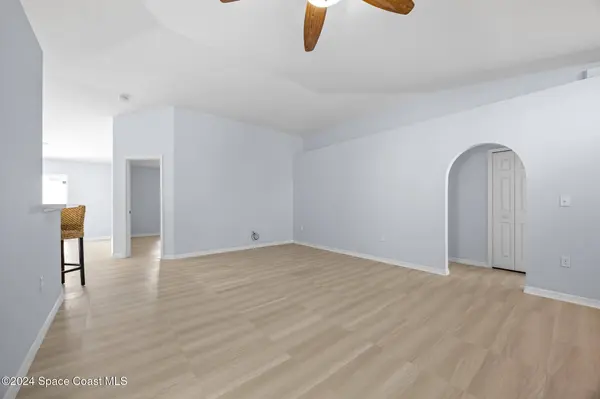 1515 Vista Lake CIR, Melbourne, FL 32904