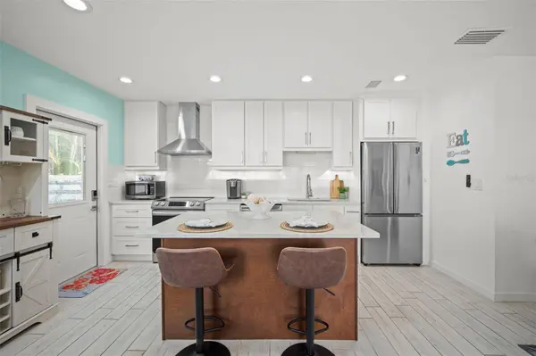 1841 LAUREL ST, Sarasota, FL 34236