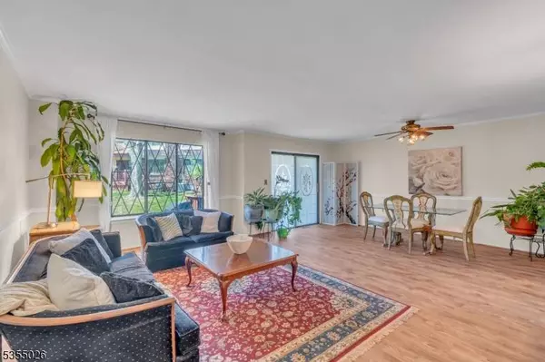 55 Dorchester Ct, Hillsborough Twp., NJ 08844