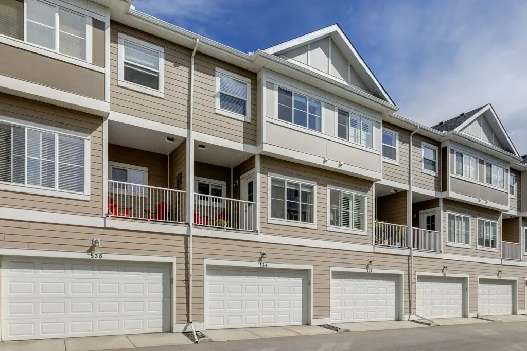 534 Cranford Dr SE, Calgary, AB T3M 2P7