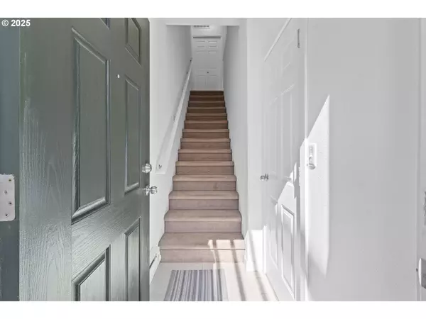 15285 SW WARBLER WAY #102, Beaverton, OR 97007