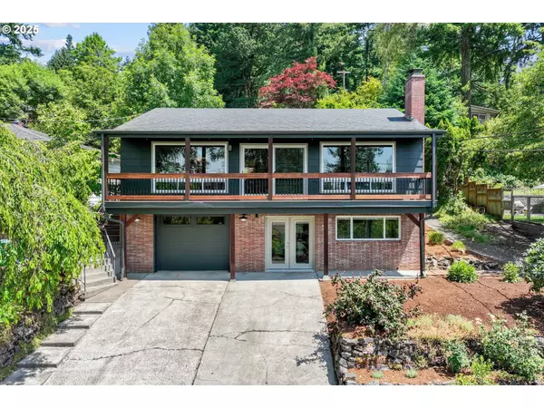 4362 SW WASHOUGA AVE, Portland, OR 97239