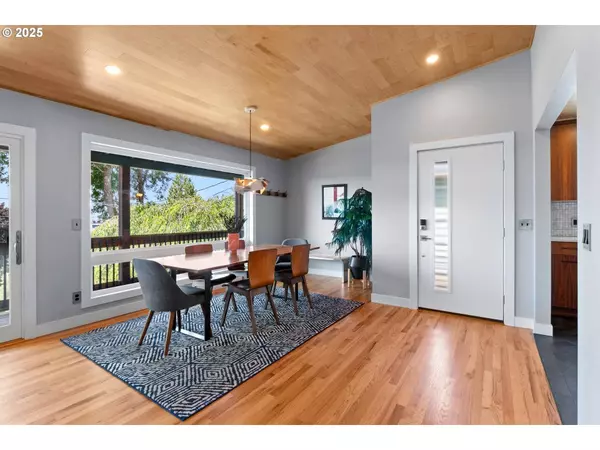 4362 SW WASHOUGA AVE, Portland, OR 97239