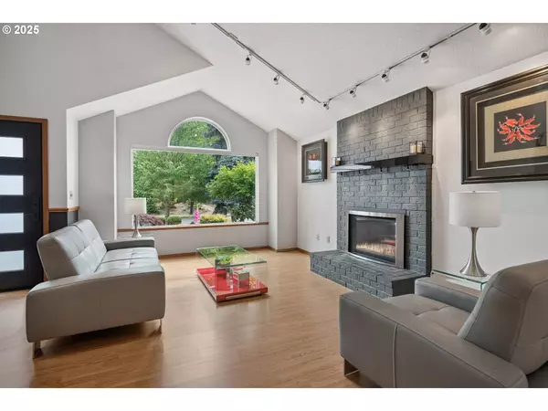 2053 SE 73RD AVE, Hillsboro, OR 97123