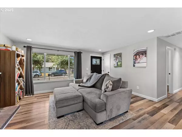 16080 SW WESTWIND DR, Beaverton, OR 97078