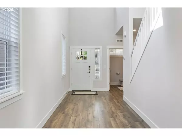 18246 SW SILVERTIP ST, Beaverton, OR 97007