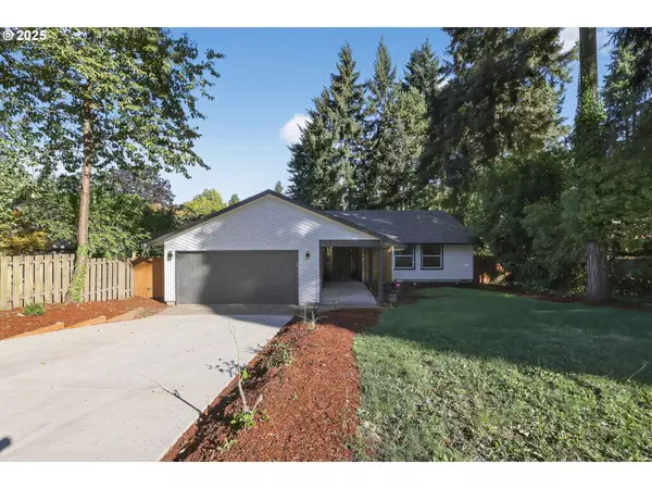 8879 SW BLAKE ST, Tualatin, OR 97062