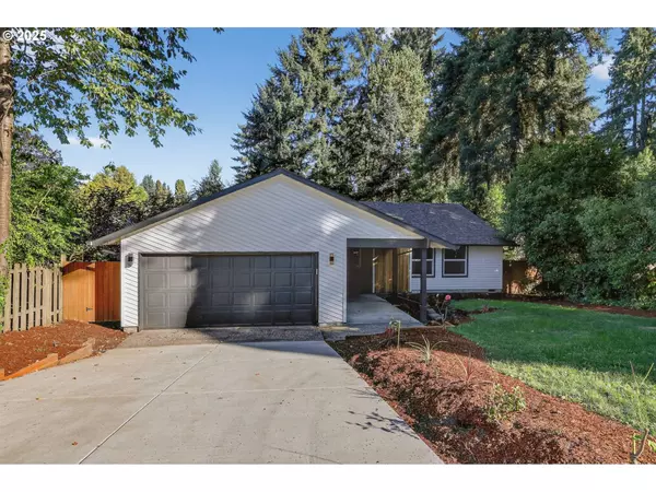 8879 SW BLAKE ST, Tualatin, OR 97062