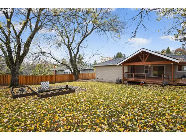 4795 NW KAHNEETA DR, Portland, OR 97229