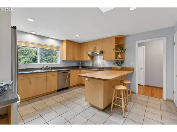 4103 SW LEE ST, Portland, OR 97221
