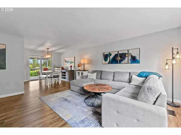 855 SW SPRING LN, Portland, OR 97225