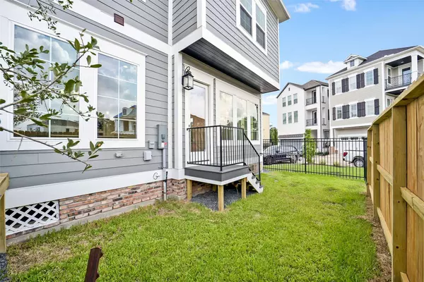 14007 Memorial Reserve PL, Houston, TX 77079