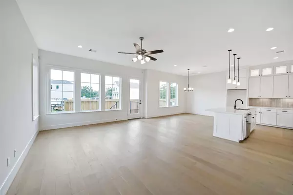 14007 Memorial Reserve PL, Houston, TX 77079