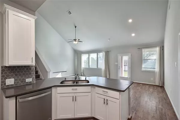 5936 Pearland PL, Pearland, TX 77581