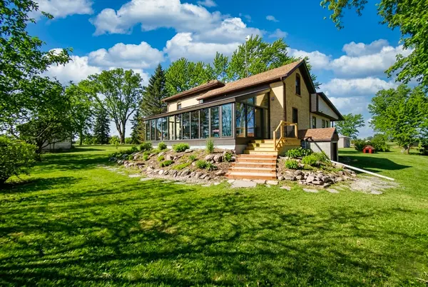 N2625 W County Road A, Cascade, WI 53011-1155