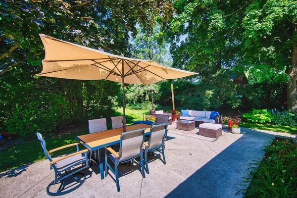 557 Granville ROAD, Cedarburg, WI 53012