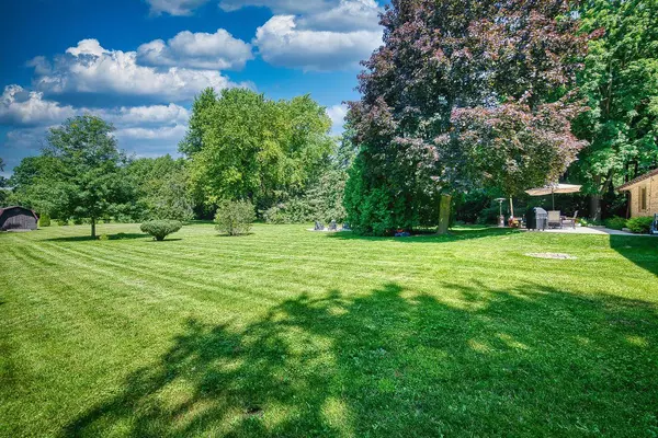 557 Granville ROAD, Cedarburg, WI 53012