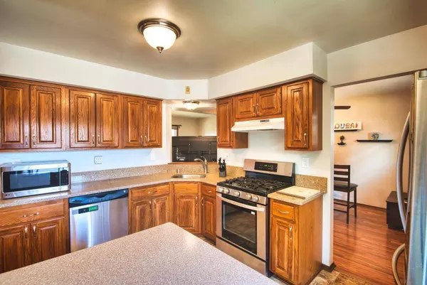 1362 S 91st STREET, West Allis, WI 53214