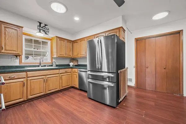 605 Juniper COURT, West Bend, WI 53095