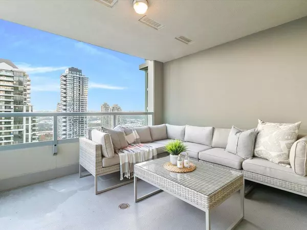 4388 Buchanan ST #1804, Burnaby, BC V5C 6R8