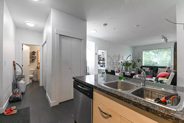 33539 Holland AVE #114, Abbotsford, BC V2S 0C6