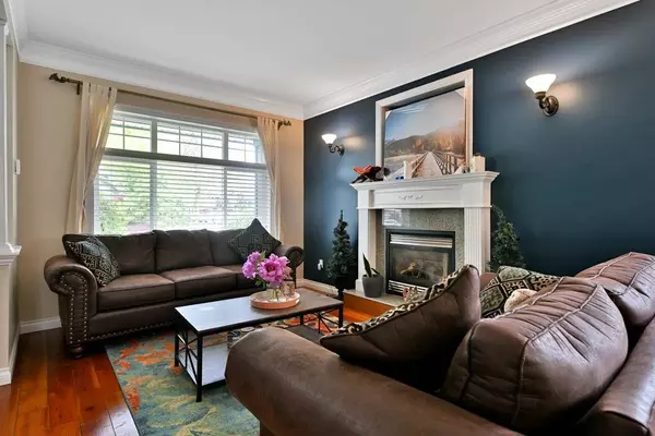 2990 Whistle DR, Abbotsford, BC V4X 2R8