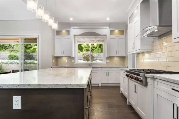 966 Ranch Park WAY, Coquitlam, BC V3C 2H1