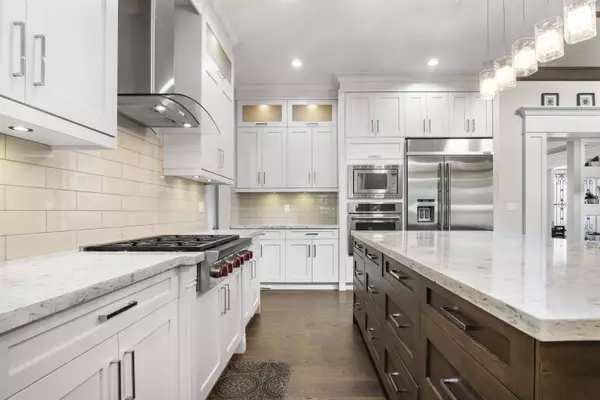 966 Ranch Park WAY, Coquitlam, BC V3C 2H1