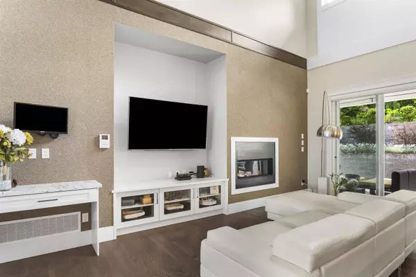 966 Ranch Park WAY, Coquitlam, BC V3C 2H1